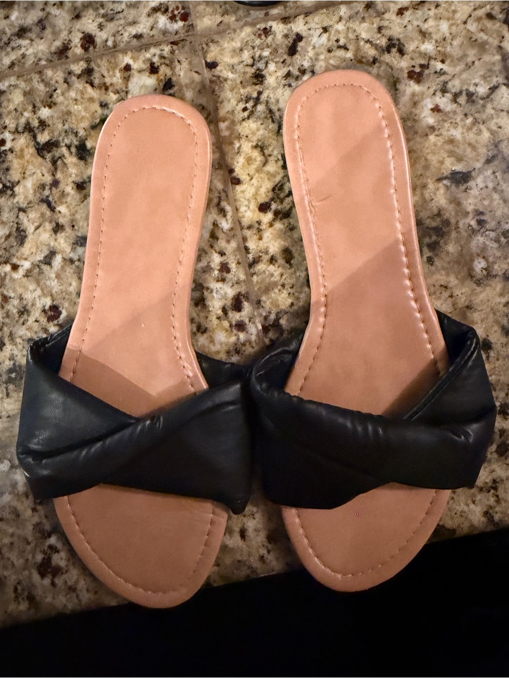 Womens Black Twist-Knot Slide Sandals